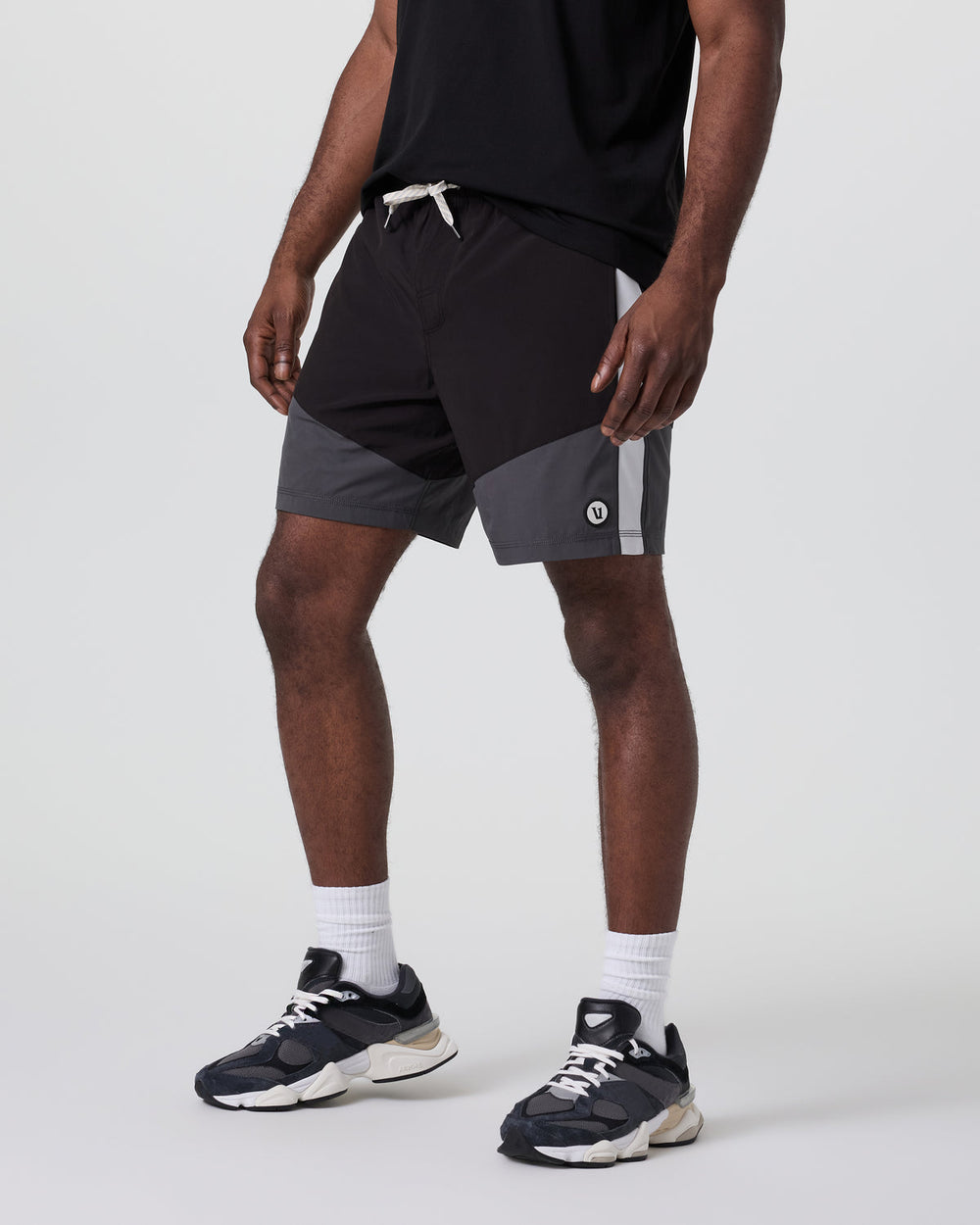 Kore Short X1 Lined Classic Fit 7" Black/Dark Pewter/Salt | Vuori US