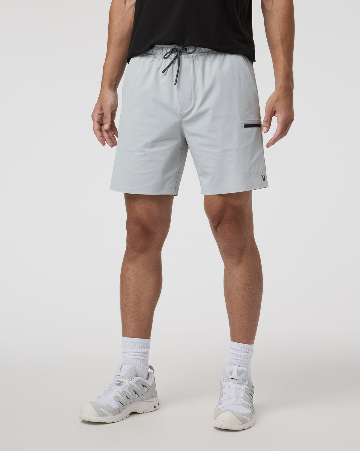 Grafton Short Lined Classic Fit 7" Sky Grey | Vuori Clothing