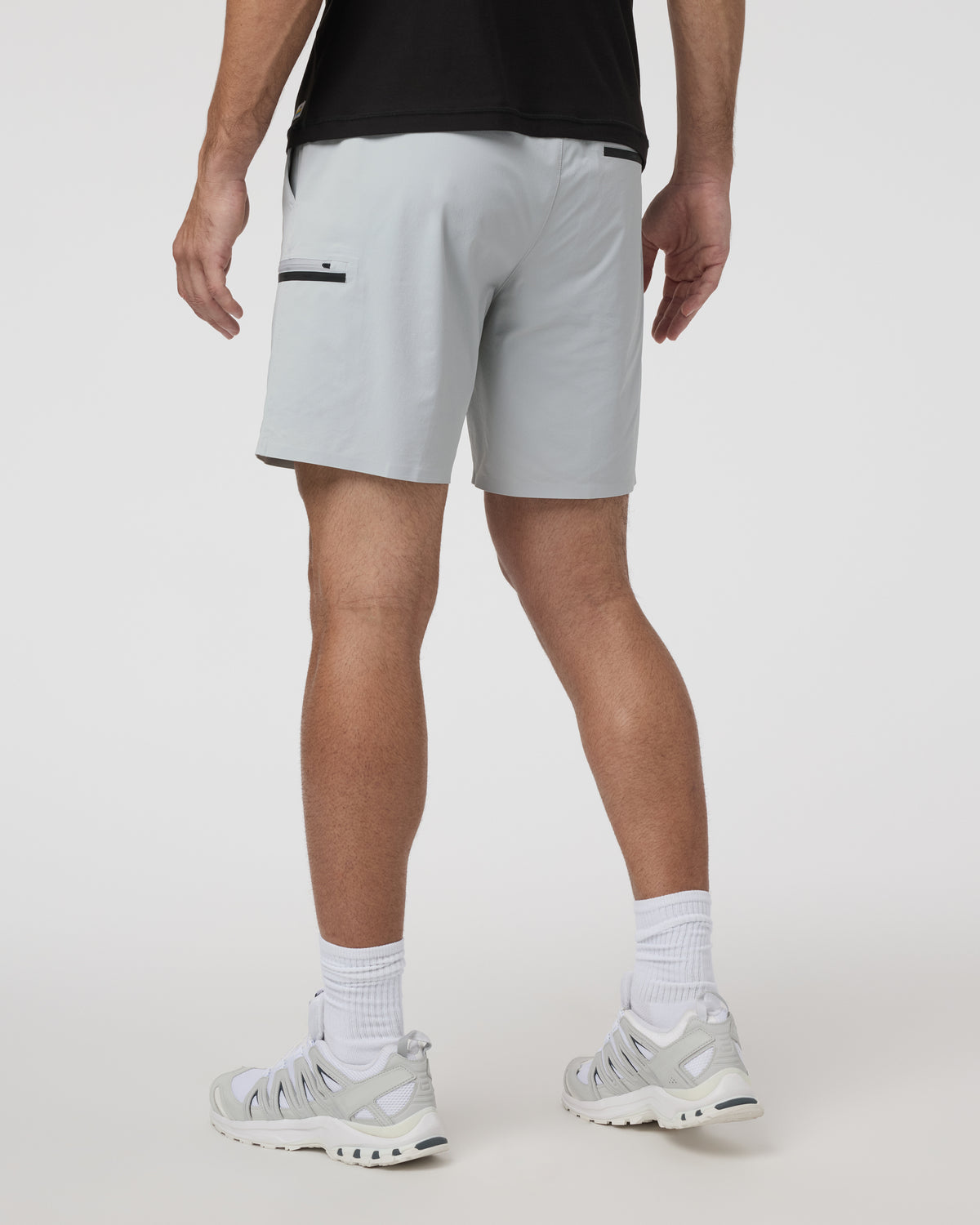 Grafton Short Lined Classic Fit 7" Sky Grey | Vuori Clothing