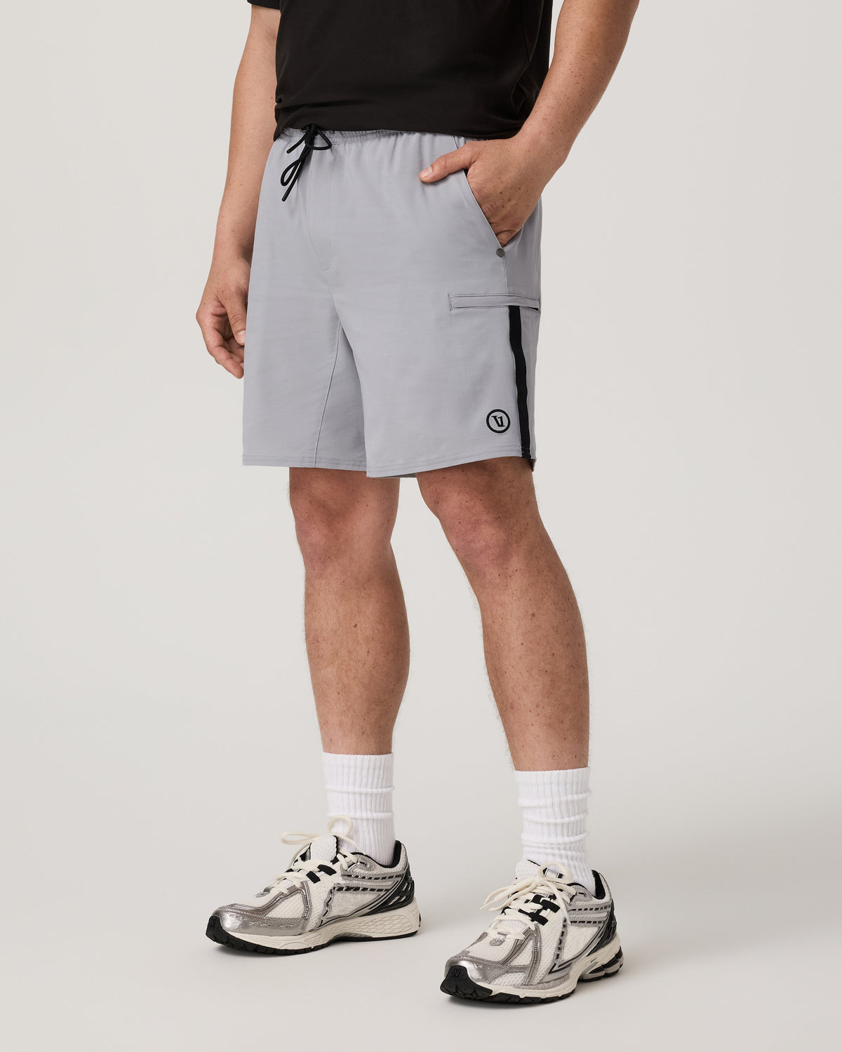 Elevate Kore Utility Short Lined 7" Men's Sea Fog Shorts | Vuori US