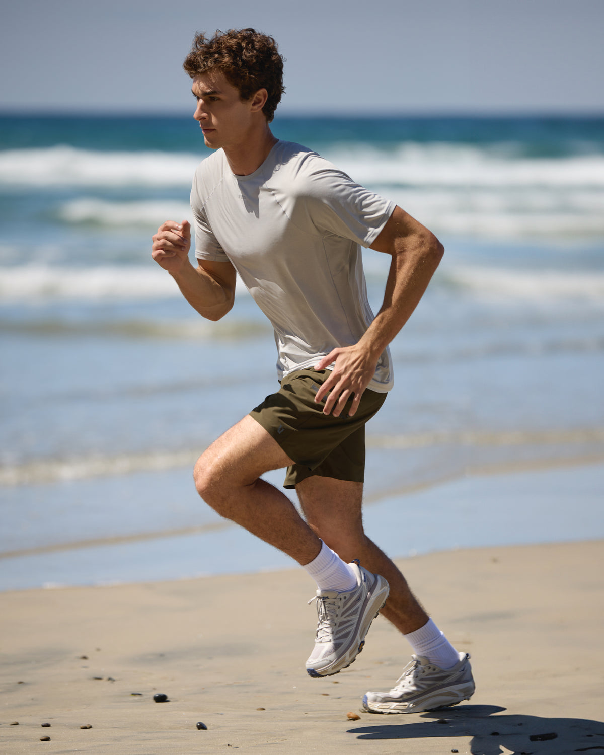 Grafton Short Unlined Classic Fit 7" Moss Green | Vuori