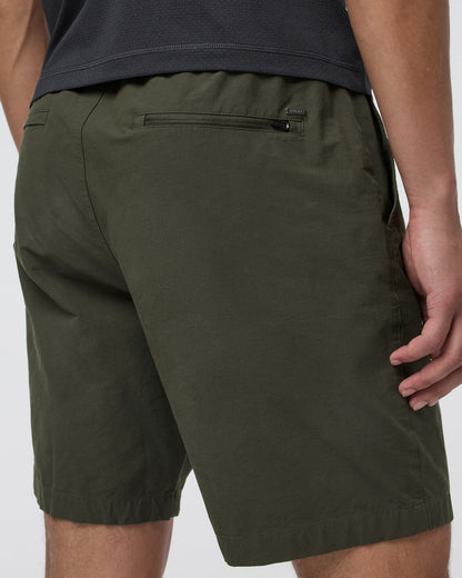 Barren Explorer Short Classic Fit 8" Kale | Vuori