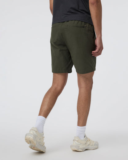 Barren Explorer Short Classic Fit 8" Kale | Vuori