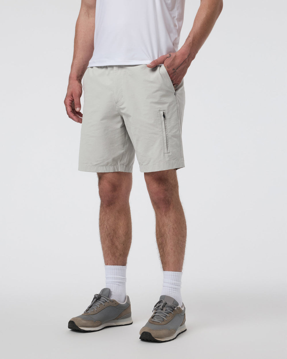 Barren Explorer Short Classic Fit 8" Talc | Vuori Discount