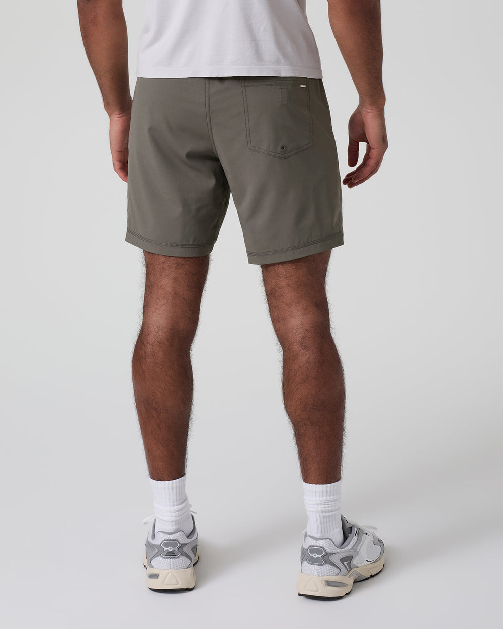 Kore Short Lined 7" Men's Warm Grey Athletic Shorts | Vuori Clothing