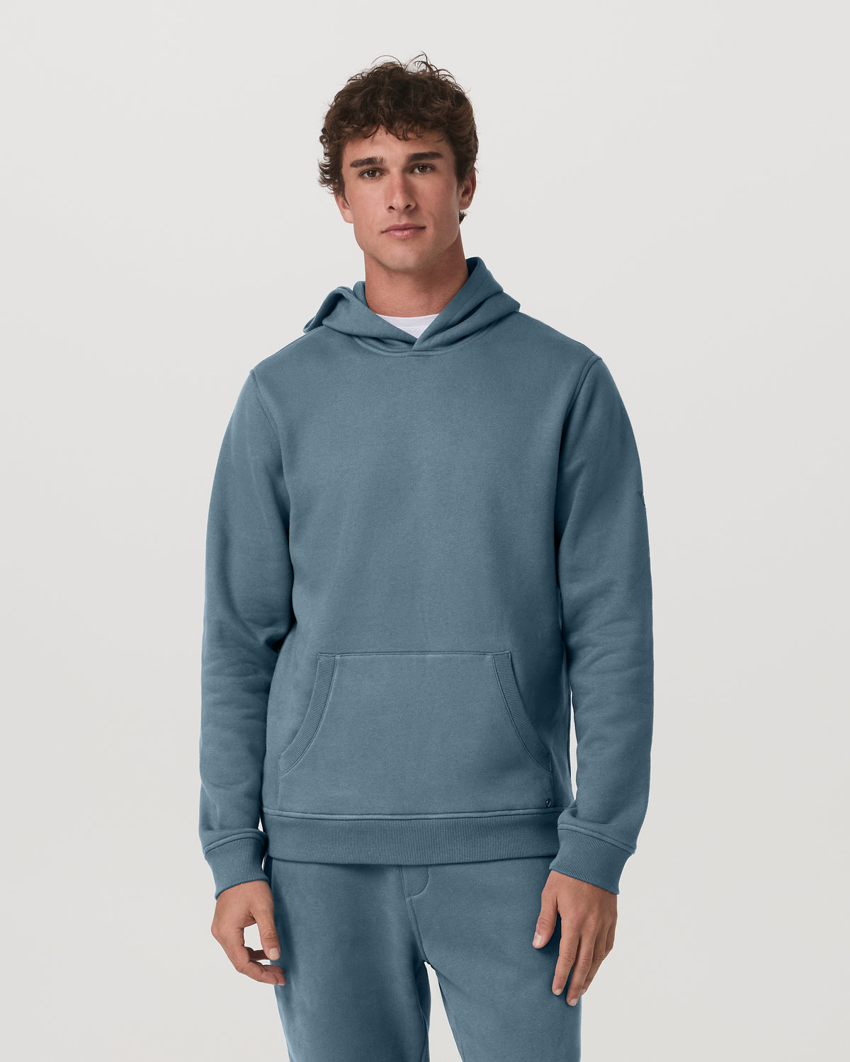 Seaside Pullover Hoodie Blue Sea Heavyweight Hoodie | Vuori Outlet