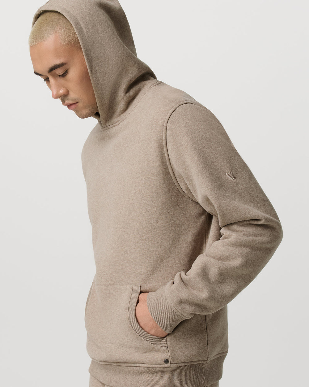 Seaside Pullover Hoodie Men's Acorn Heather Hoodie | Vuori Clothing