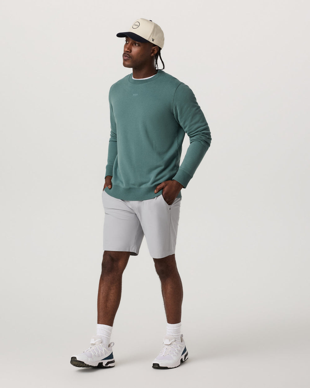 Cypress Logo Crew Men's Bluegrass Sweatshirt | Vuori Outlet