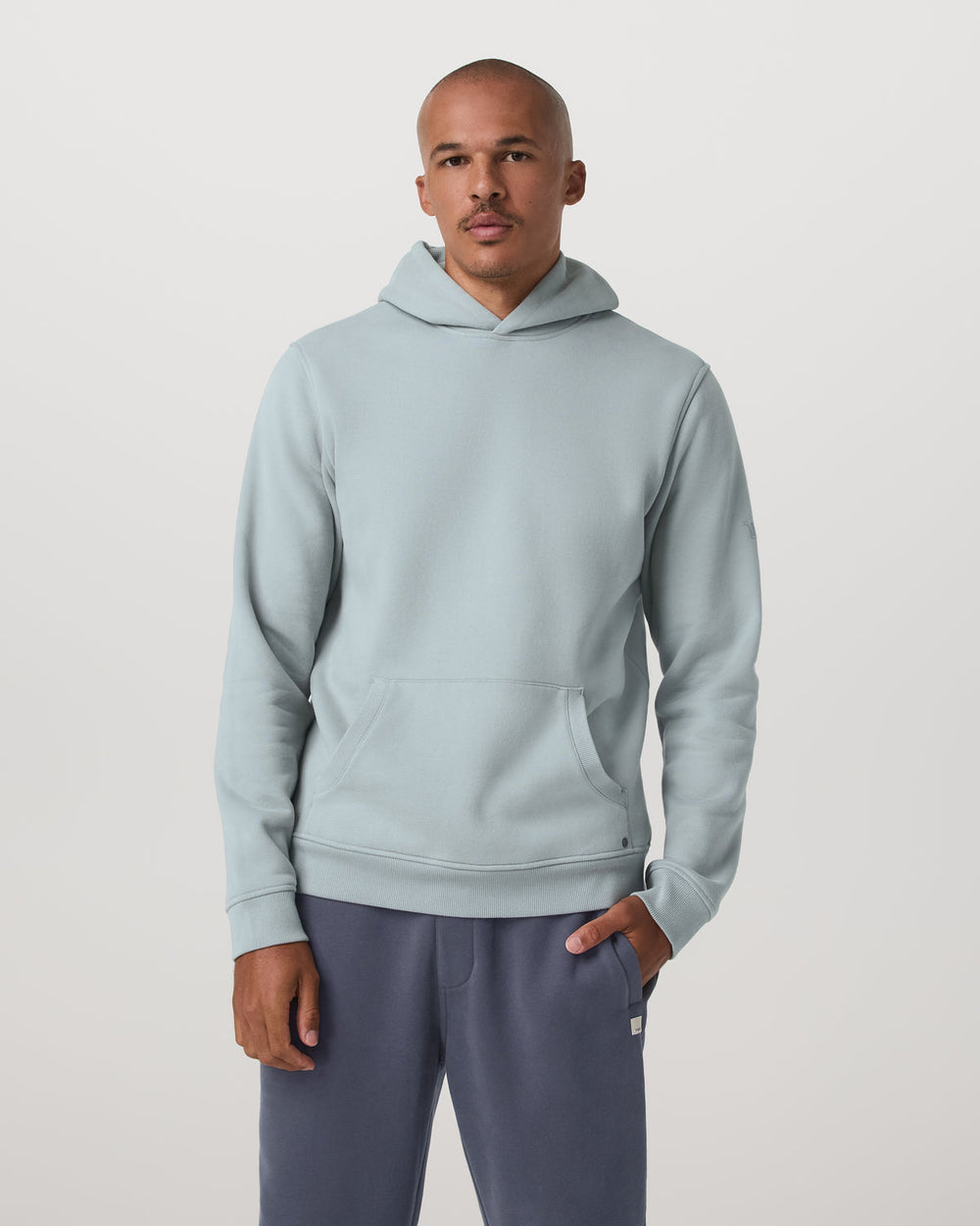Seaside Pullover Hoodie Men's Blue Haze Pullover Hoodie | Vuori For sale