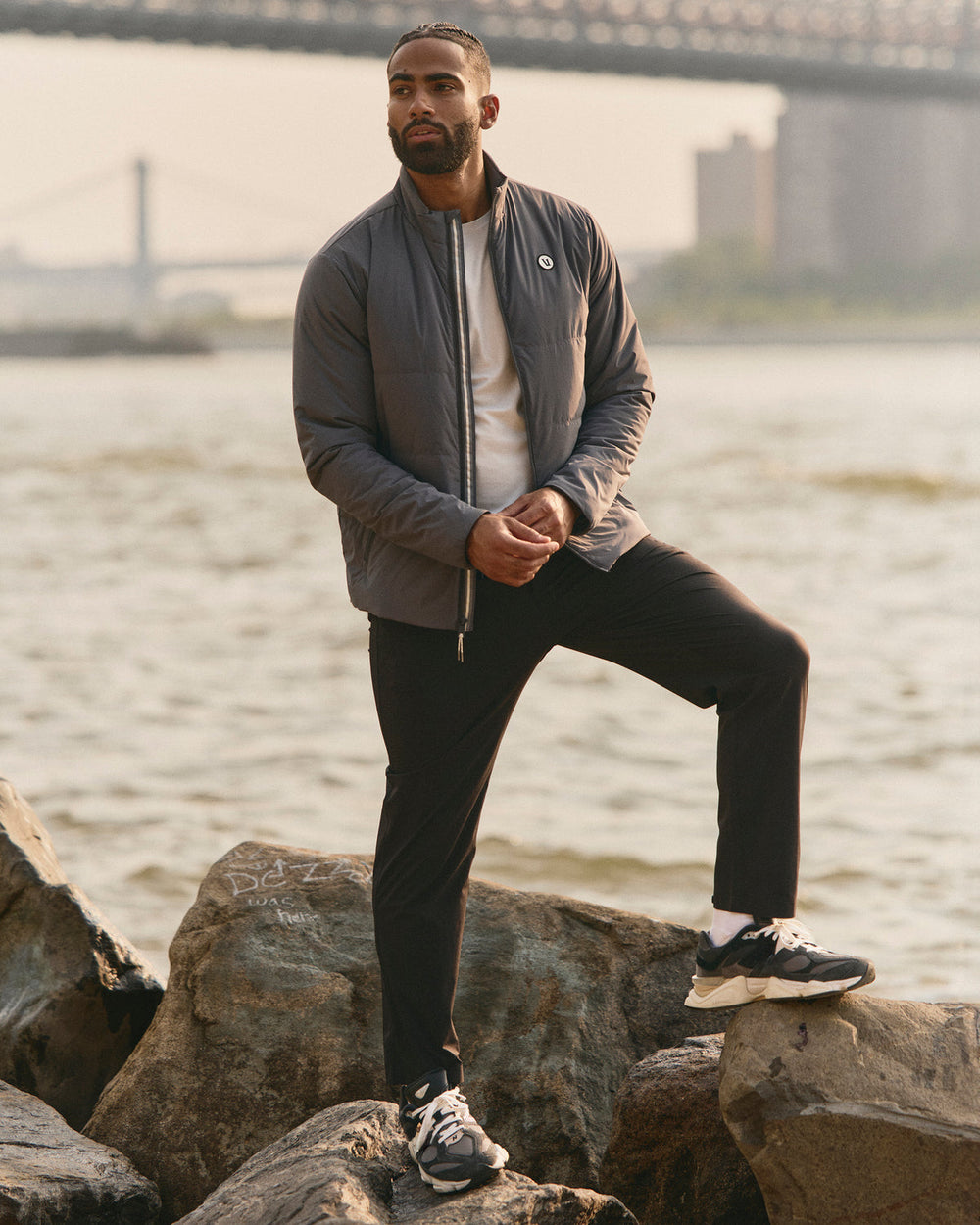 Echo Insulated Jacket 2.0 Men's Moonlight Jacket | Vuori Online