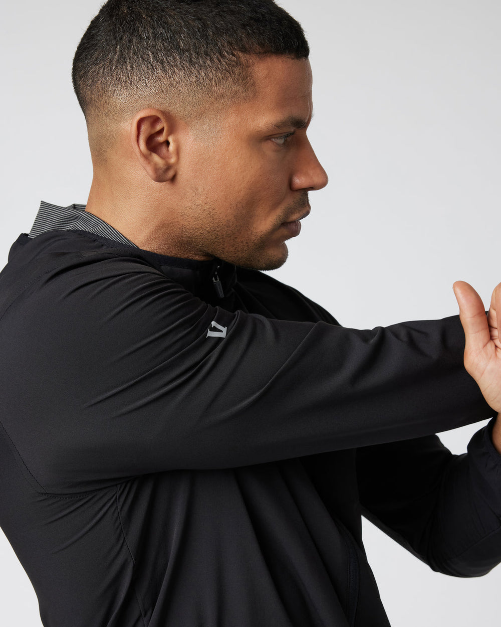 Outdoor Trainer Shell Men's Black Trainer Jacket | Vuori