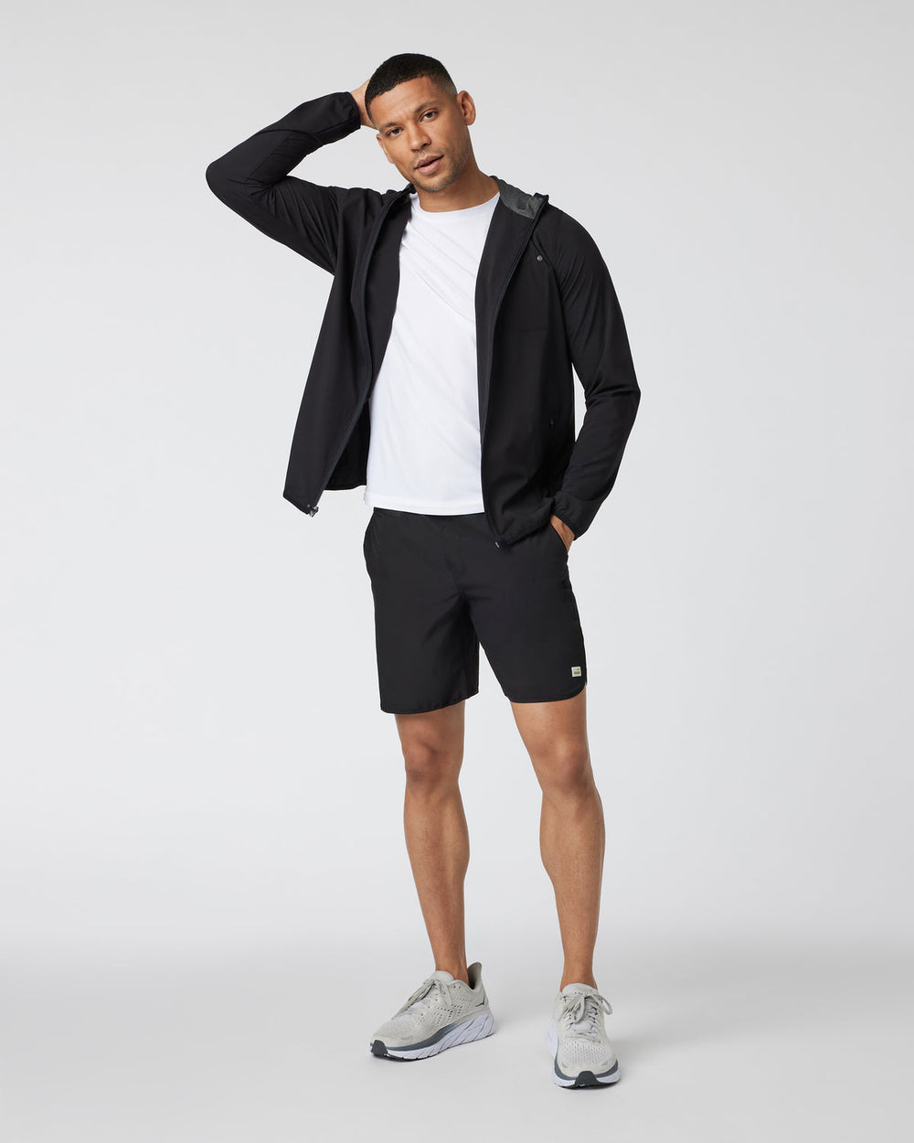 Outdoor Trainer Shell Men's Black Trainer Jacket | Vuori