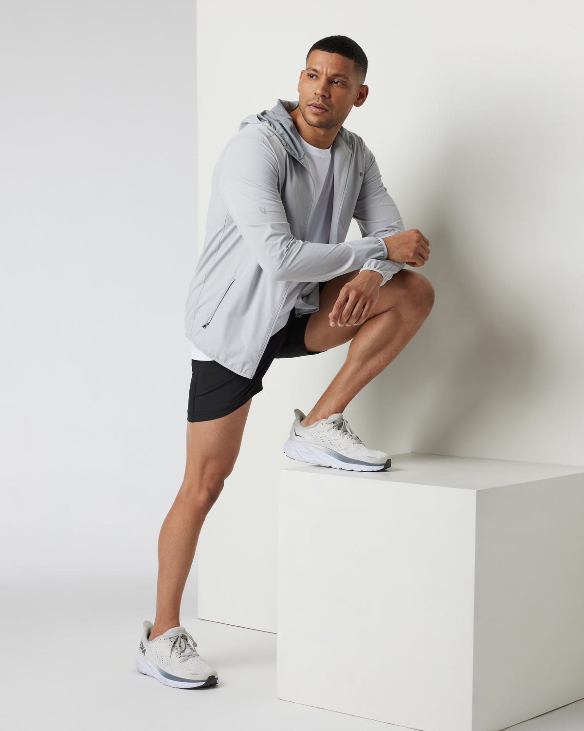 Outdoor Trainer Shell Platinum Linen Texture | Vuori Outlet