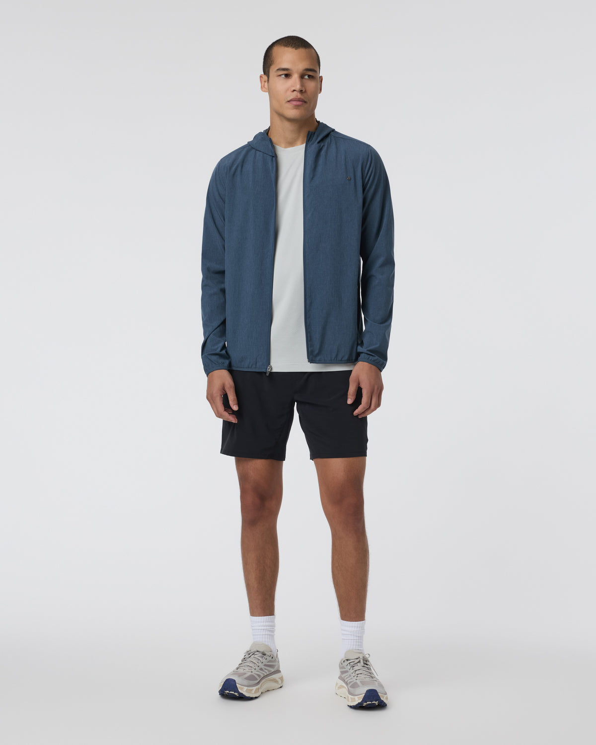 Outdoor Trainer Shell Pacific Linen Texture | Vuori Online