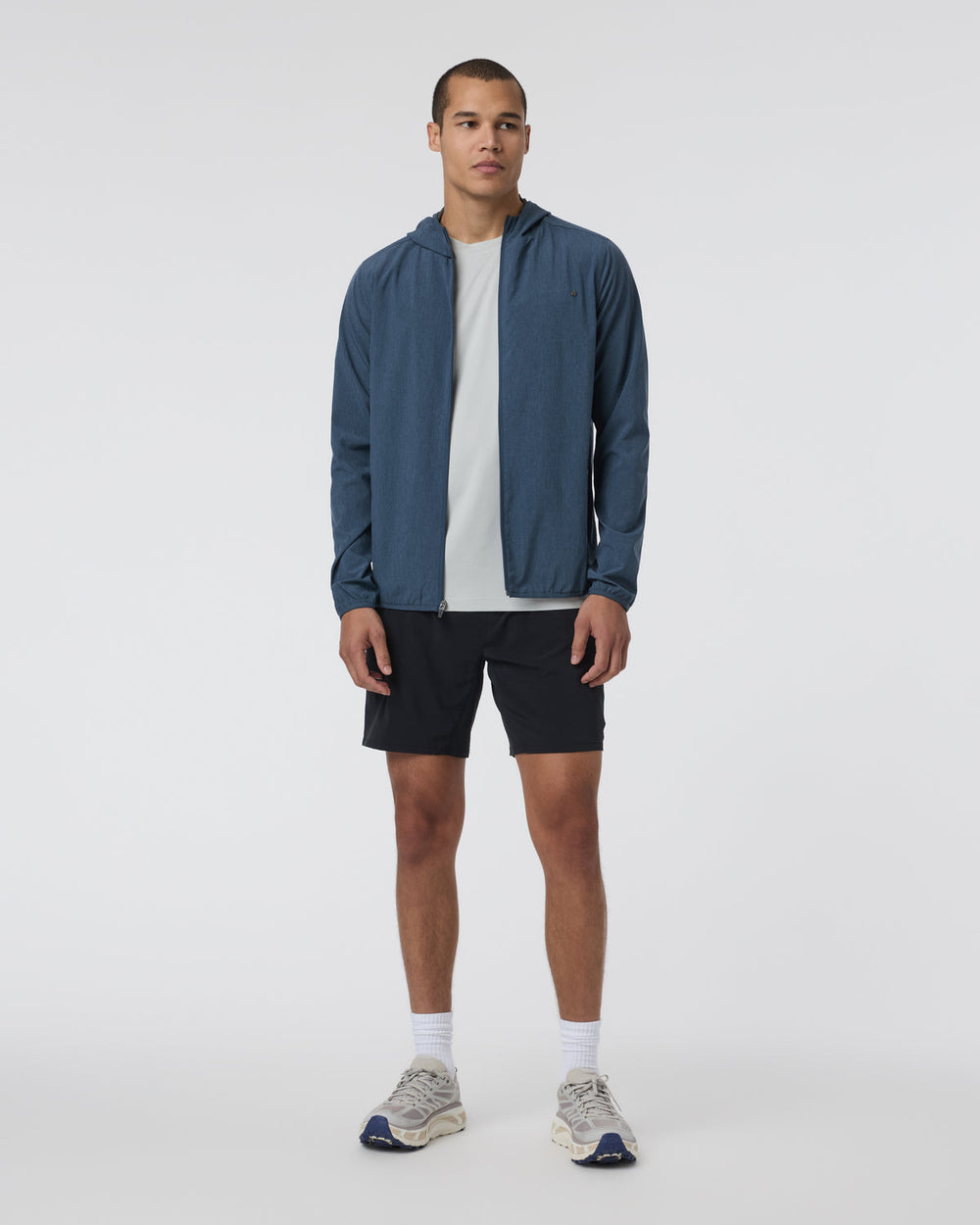 Outdoor Trainer Shell Pacific Linen Texture | Vuori Online