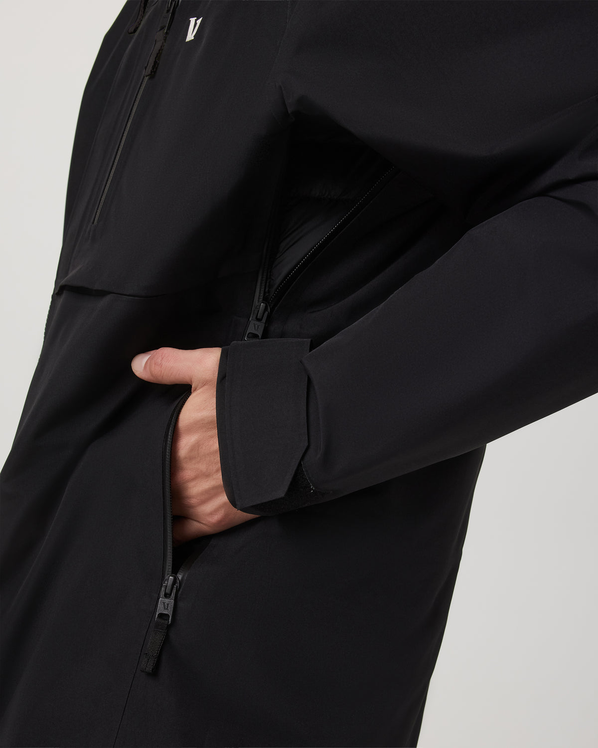 Taika Snow Shell Men's Black Ski/Board Jacket for Winter | Vuori On sale