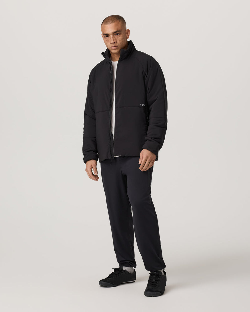 Malin Hybrid Jacket Men's Classic Fit Black Jacket | Vuori Online
