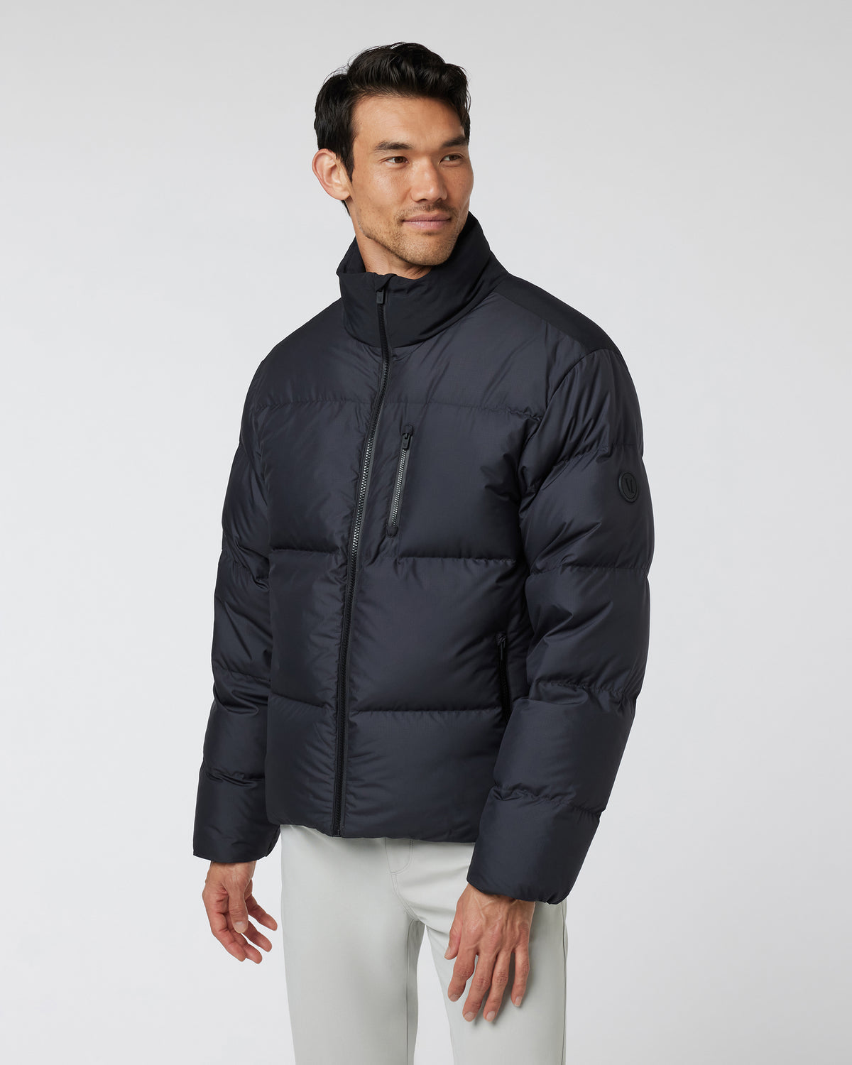 Aviara Down Jacket 2.0 Black Insulated Jacket | Vuori Outlet