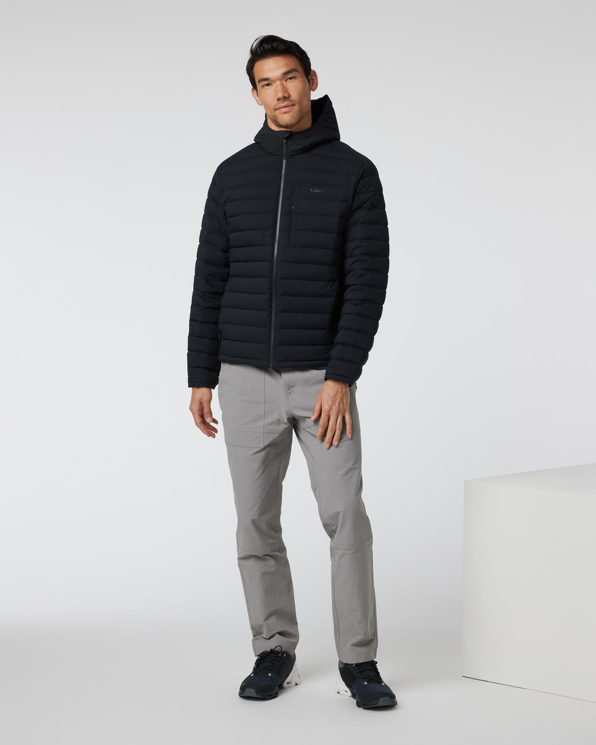 Steadfast Full Zip Hooded Jacket Black | Vuori Clothing