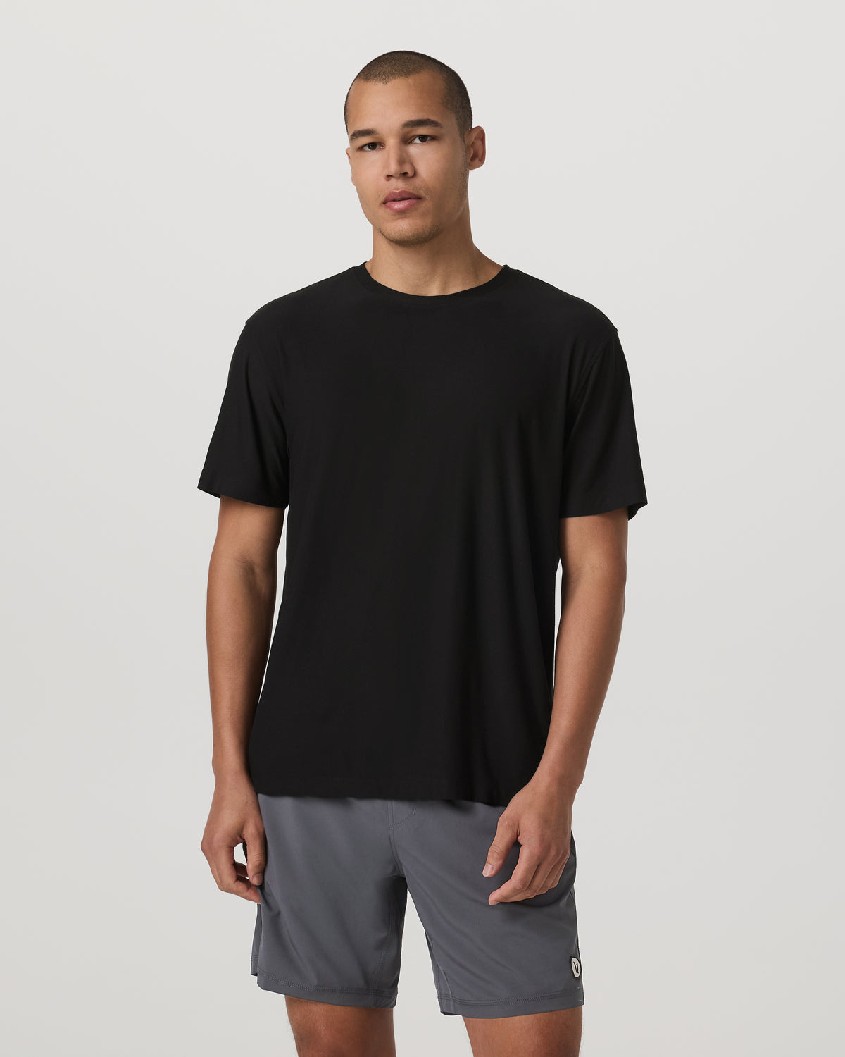 Short Sleeve Strato Tee - Relaxed Fit Men's Black Shirt | Vuori Sale