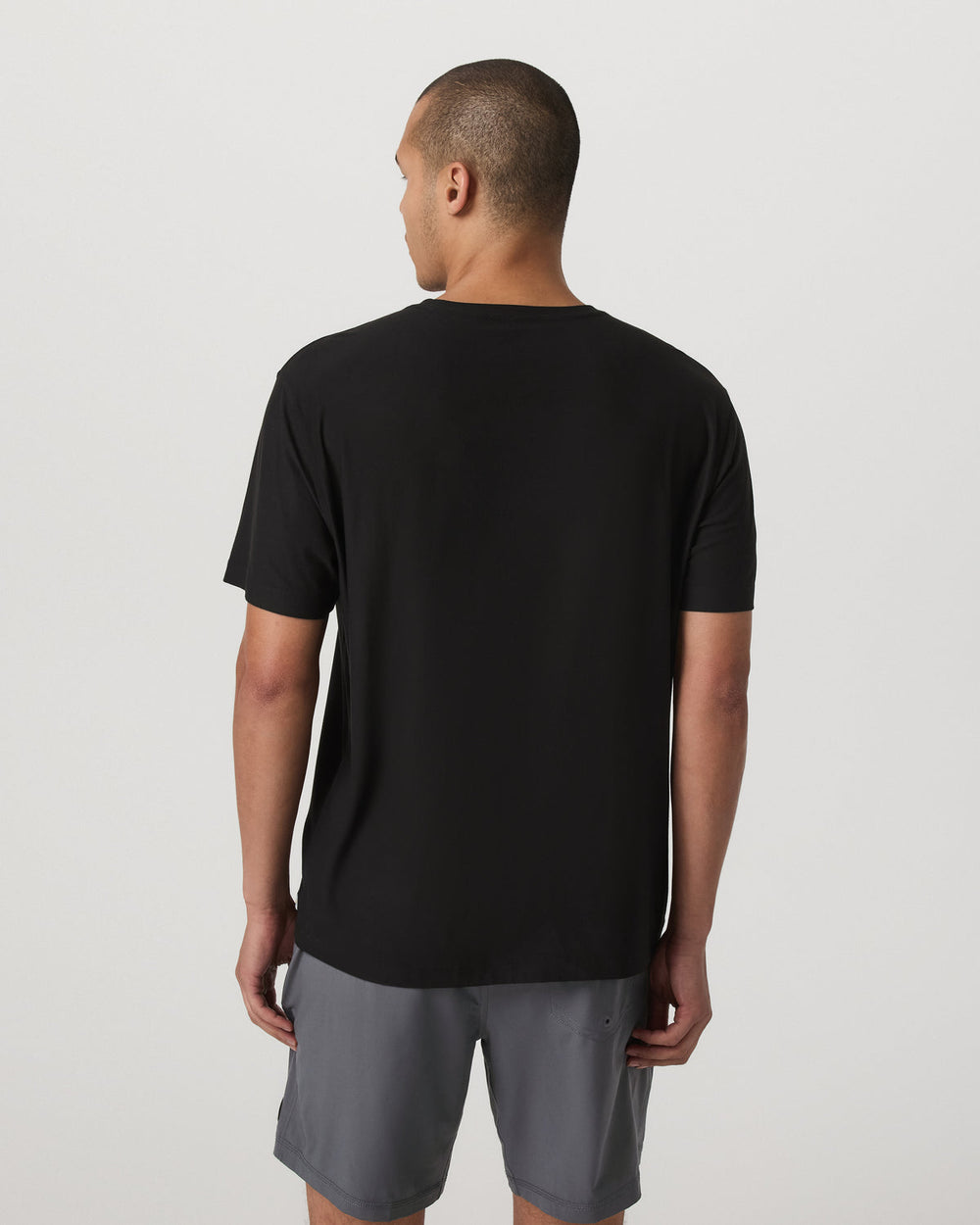 Short Sleeve Strato Tee - Relaxed Fit Men's Black Shirt | Vuori Sale