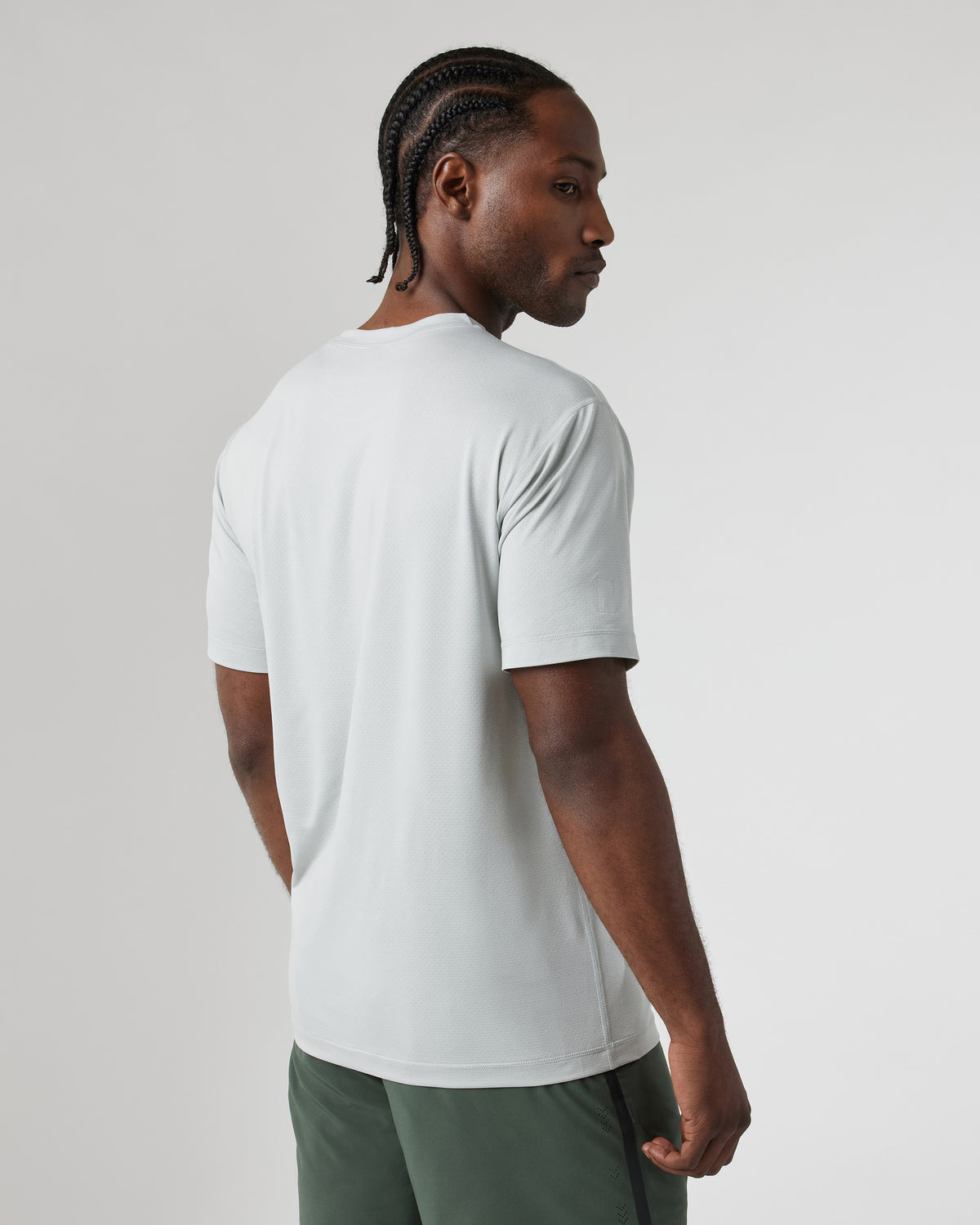 Tradewind Performance Tee 2.0 Sky Grey Heather | Vuori US