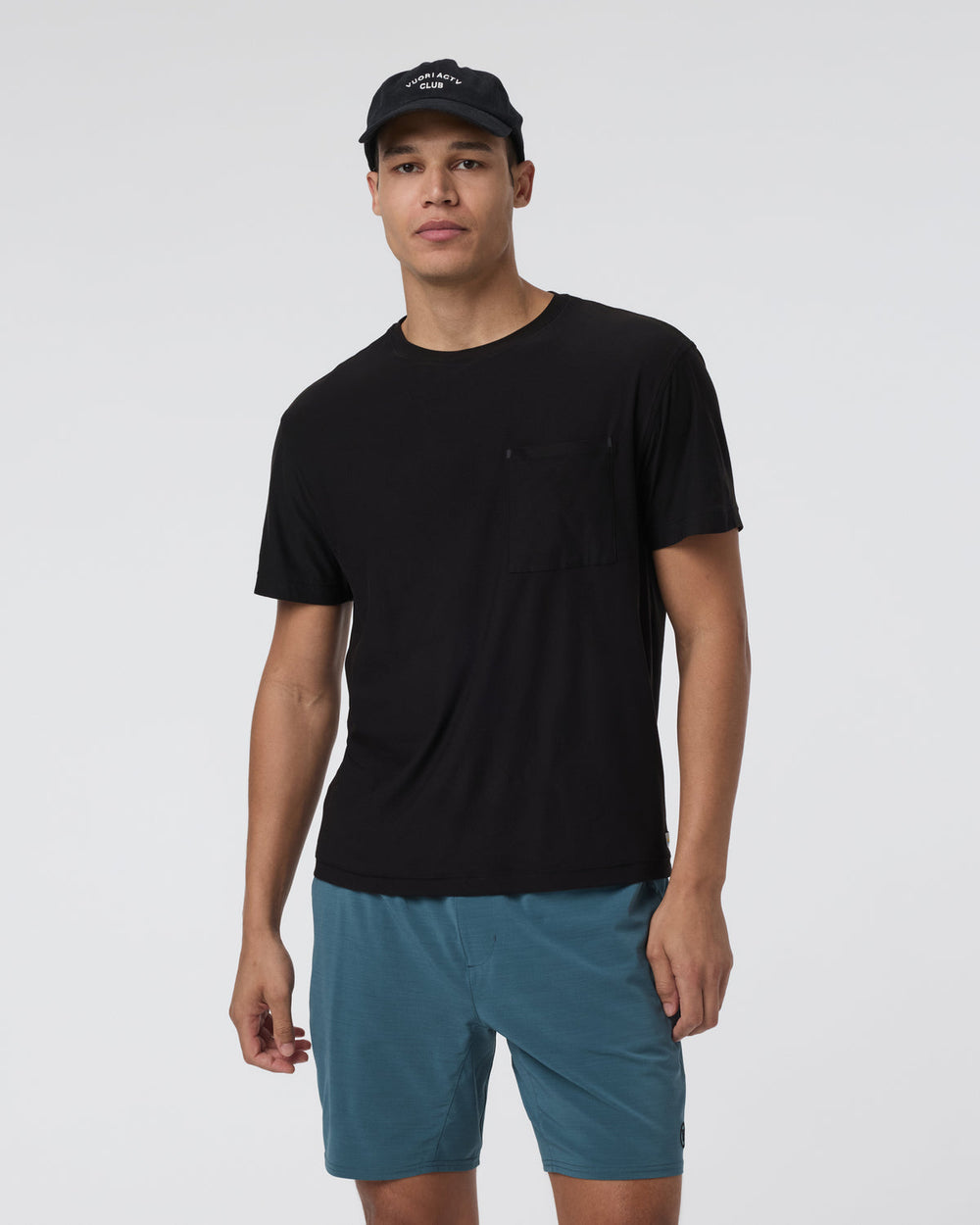Short Sleeve Strato Pocket Tee - Relaxed Fit Black | Vuori Clothing
