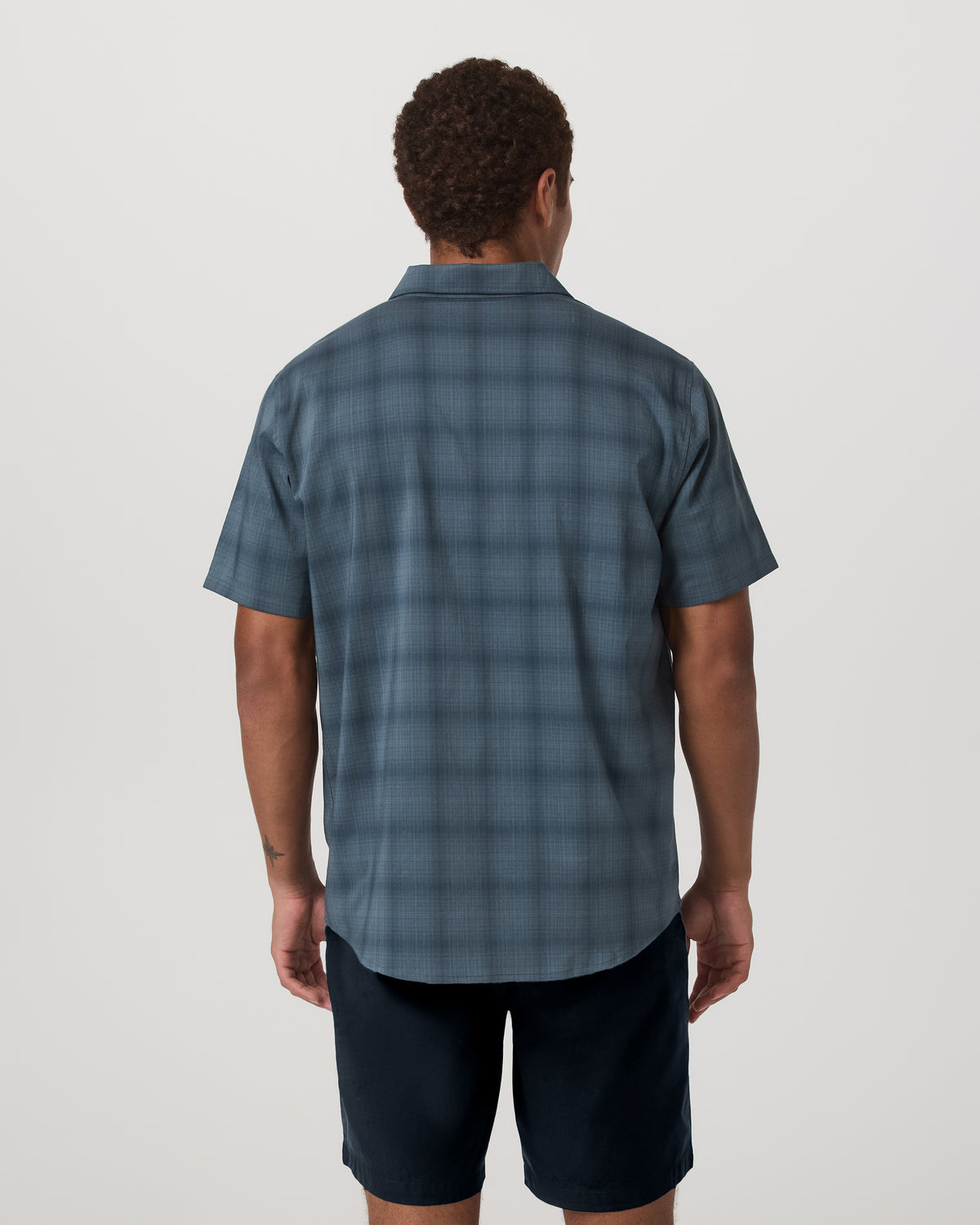 Short Sleeve Plaid Button Down Shirt Men's Abyss Shirt | Vuori On sale