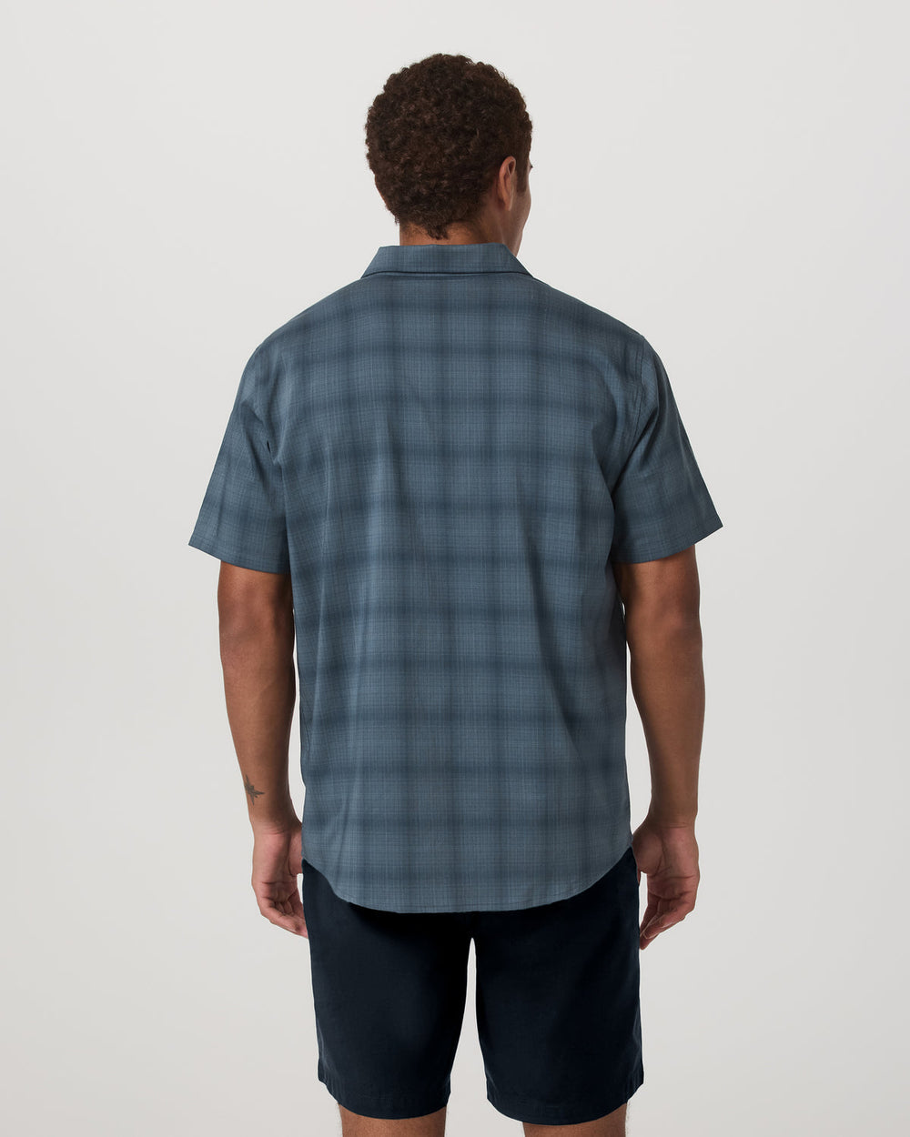 Short Sleeve Plaid Button Down Shirt Men's Abyss Shirt | Vuori On sale