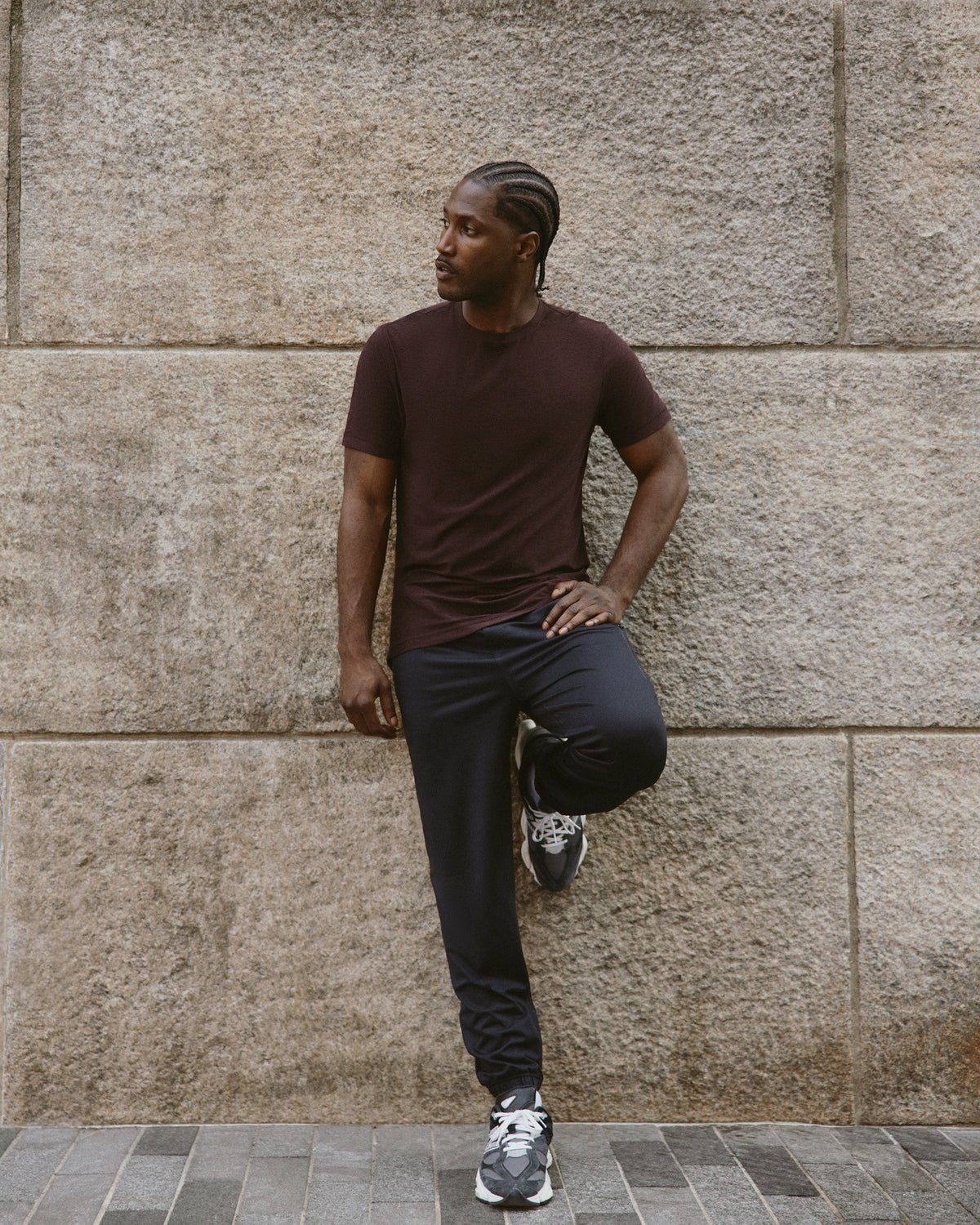 Strato Tech Tee Men's Raisin Heather Performance Shirt | Vuori Online
