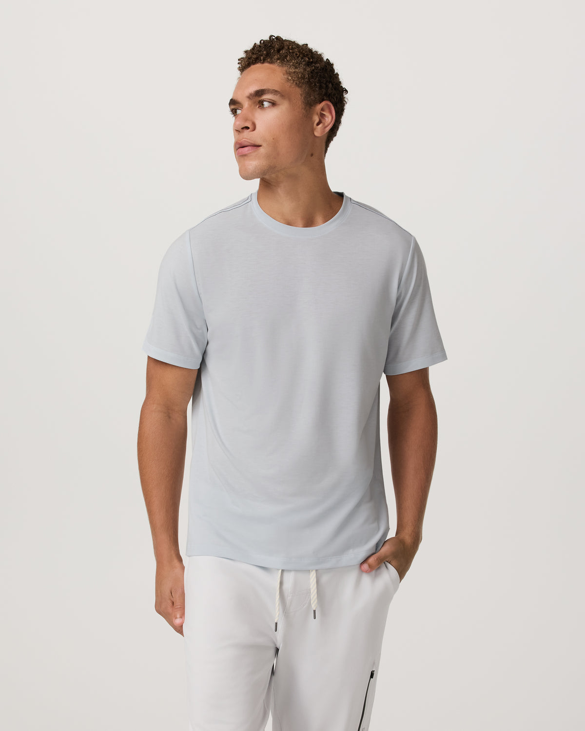 Current Tech Tee Men's Performance Shirt in Light Mist | Vuori