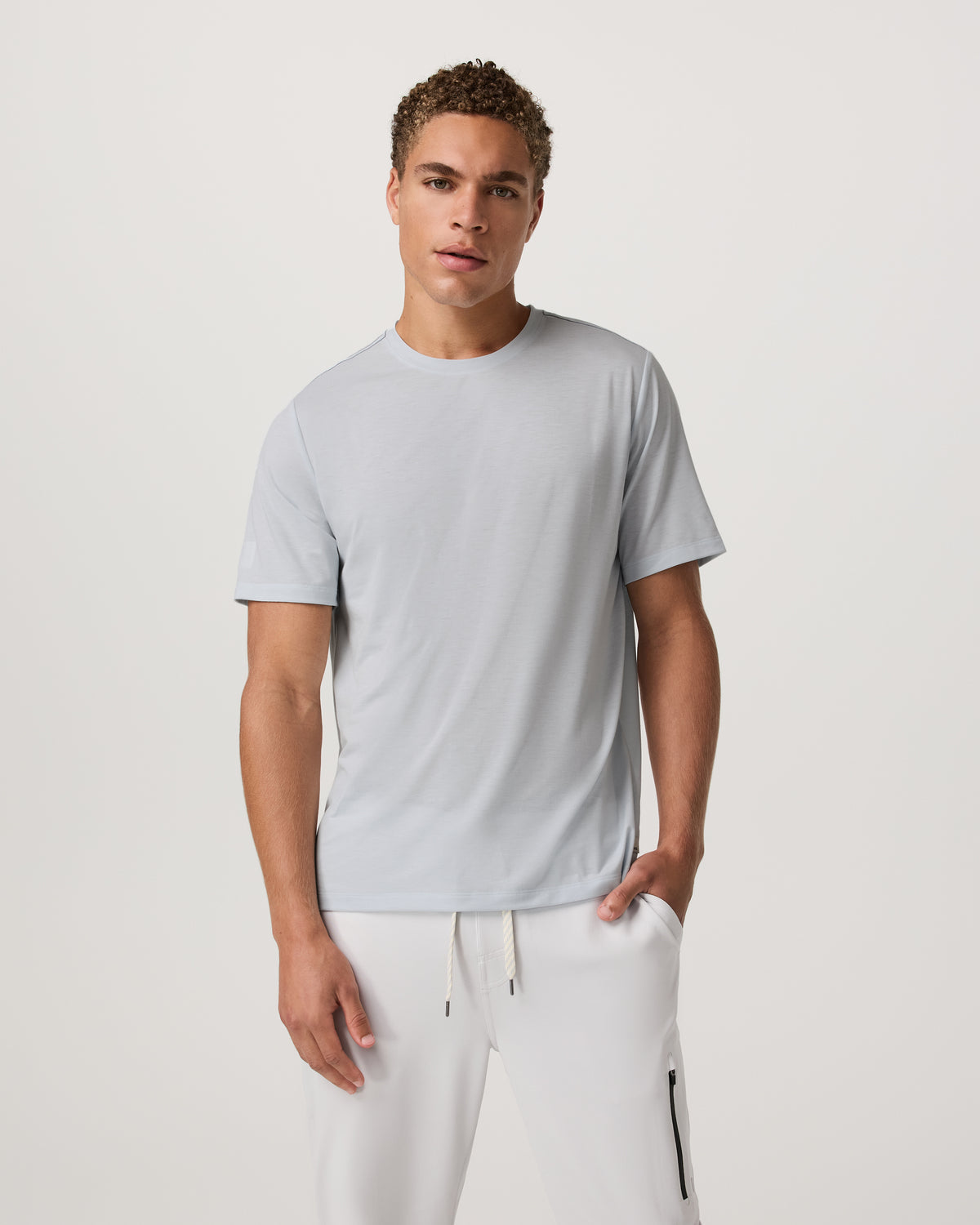 Current Tech Tee Men's Performance Shirt in Light Mist | Vuori