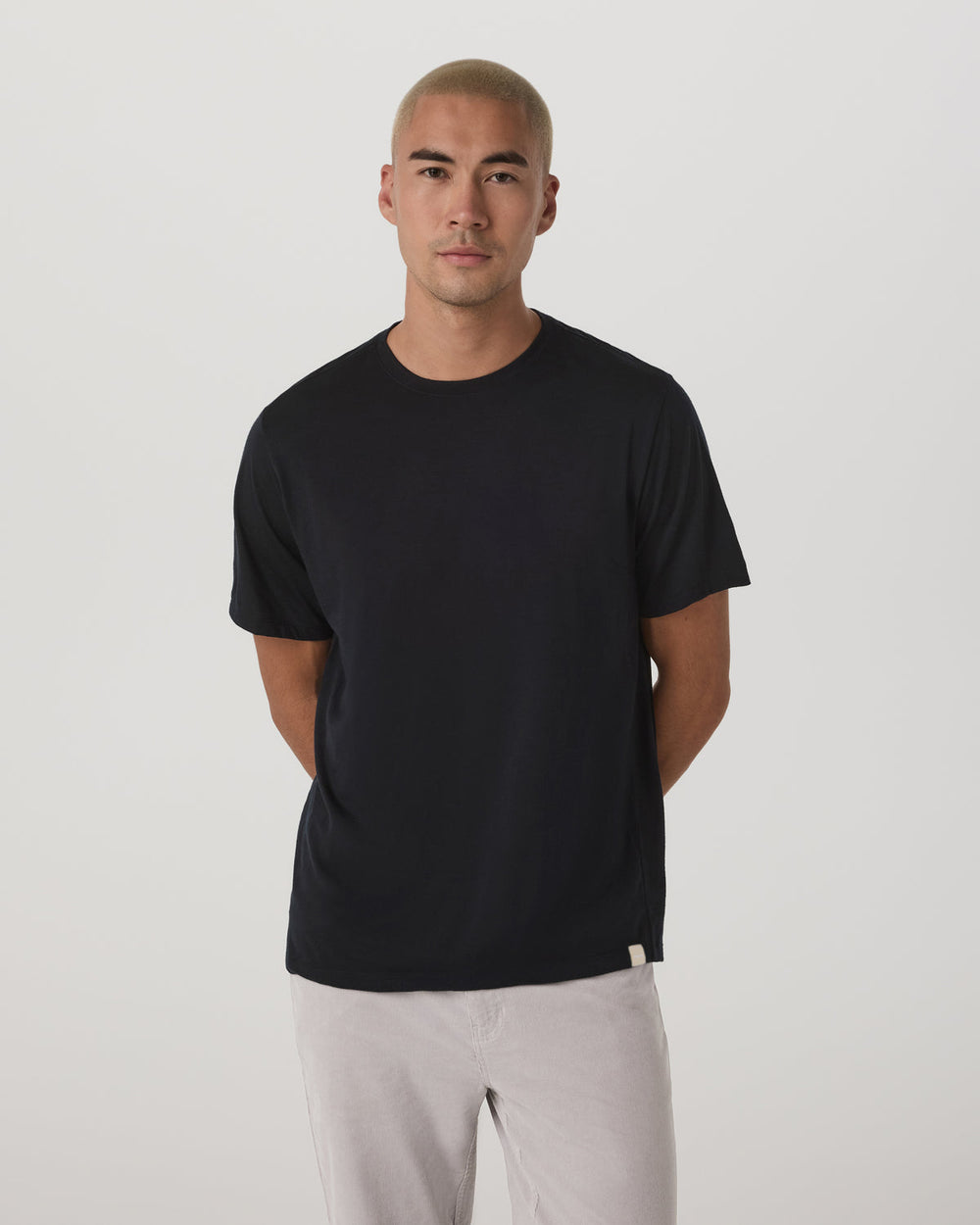 Short Sleeve Merino Wool Tee Men's Black Knit Shirt | Vuori
