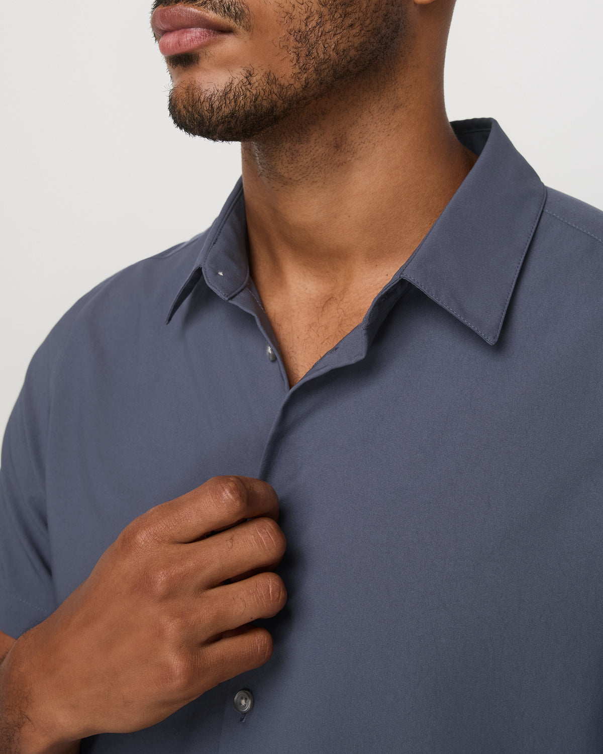 Short Sleeve Manhattan Button Down Men's Azure Shirt | Vuori Online