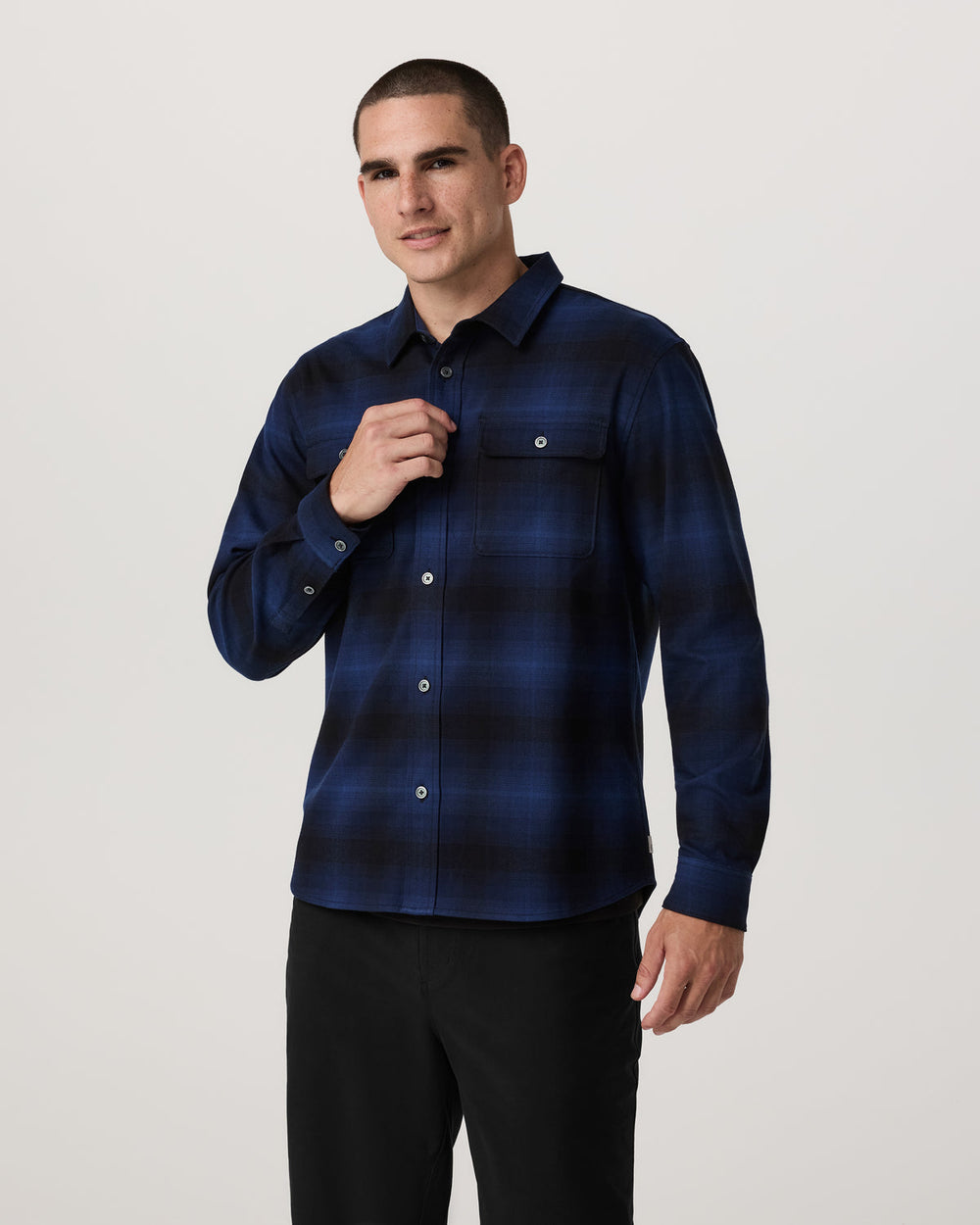 Long Sleeve Flannel Button Down Men's Blue Coast Shirt | Vuori Outlet