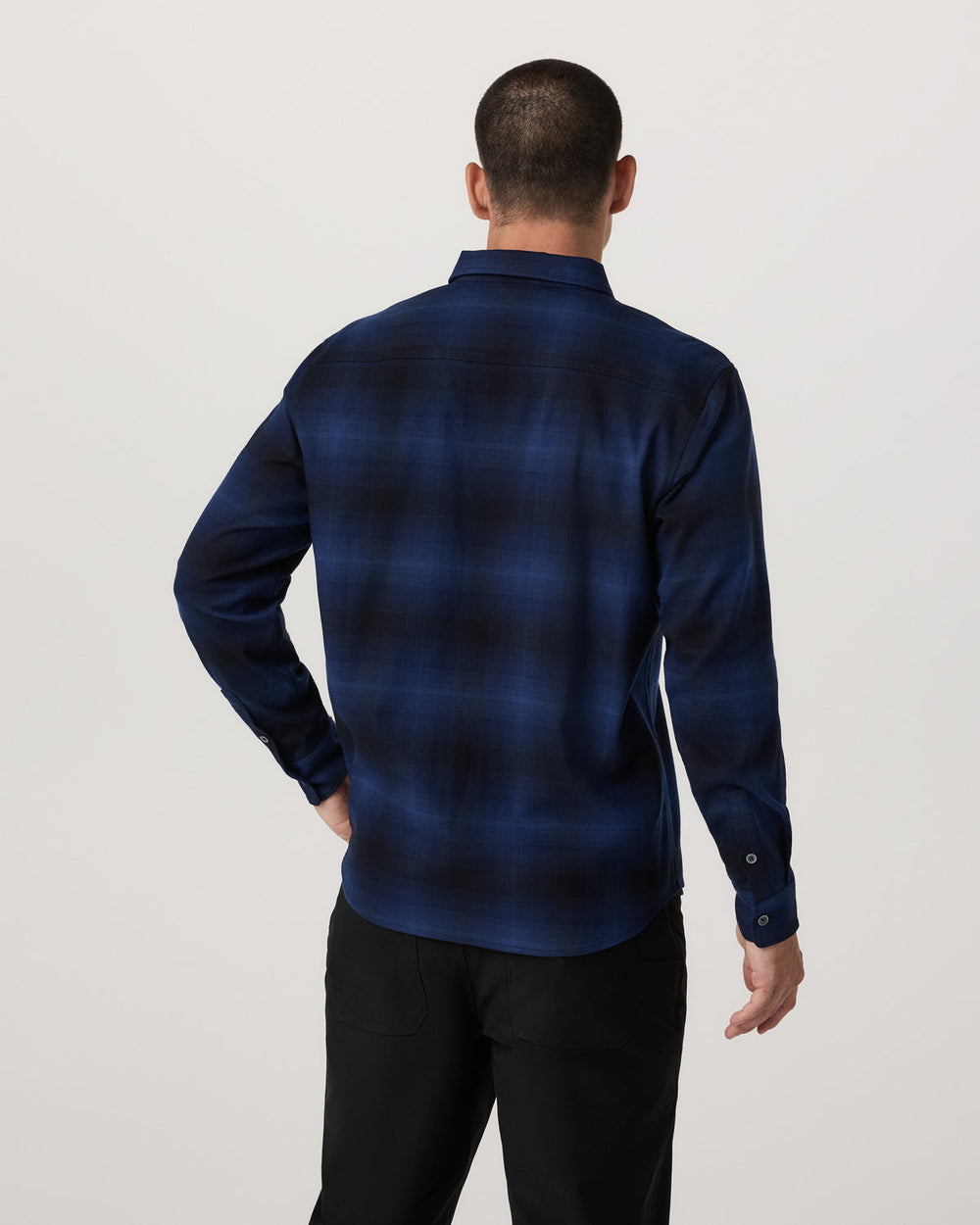 Long Sleeve Flannel Button Down Men's Blue Coast Shirt | Vuori Outlet