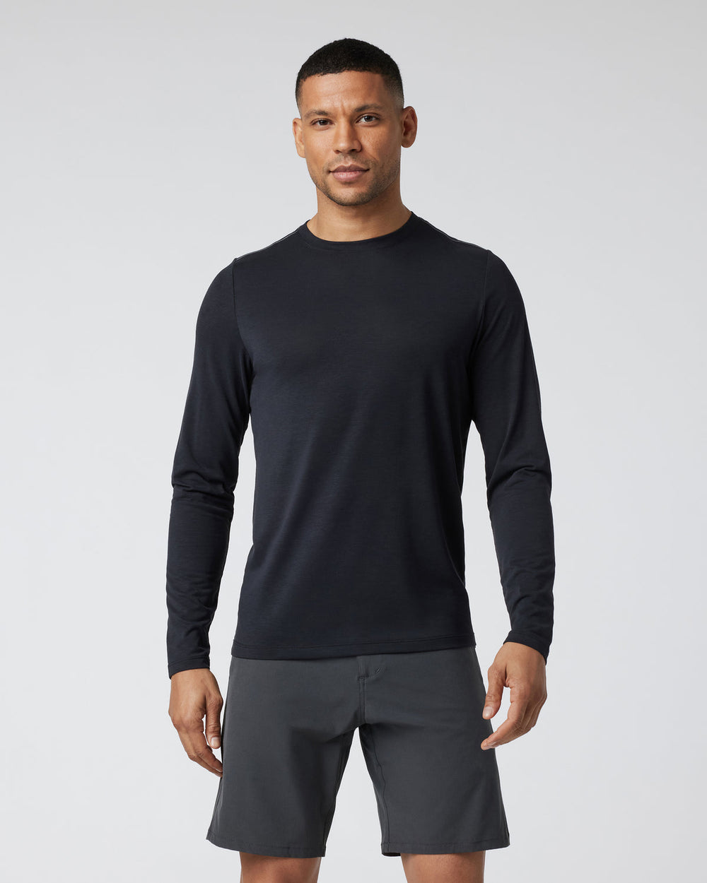 Long Sleeve Current Tech Tee Black T-Shirt | Vuori Online