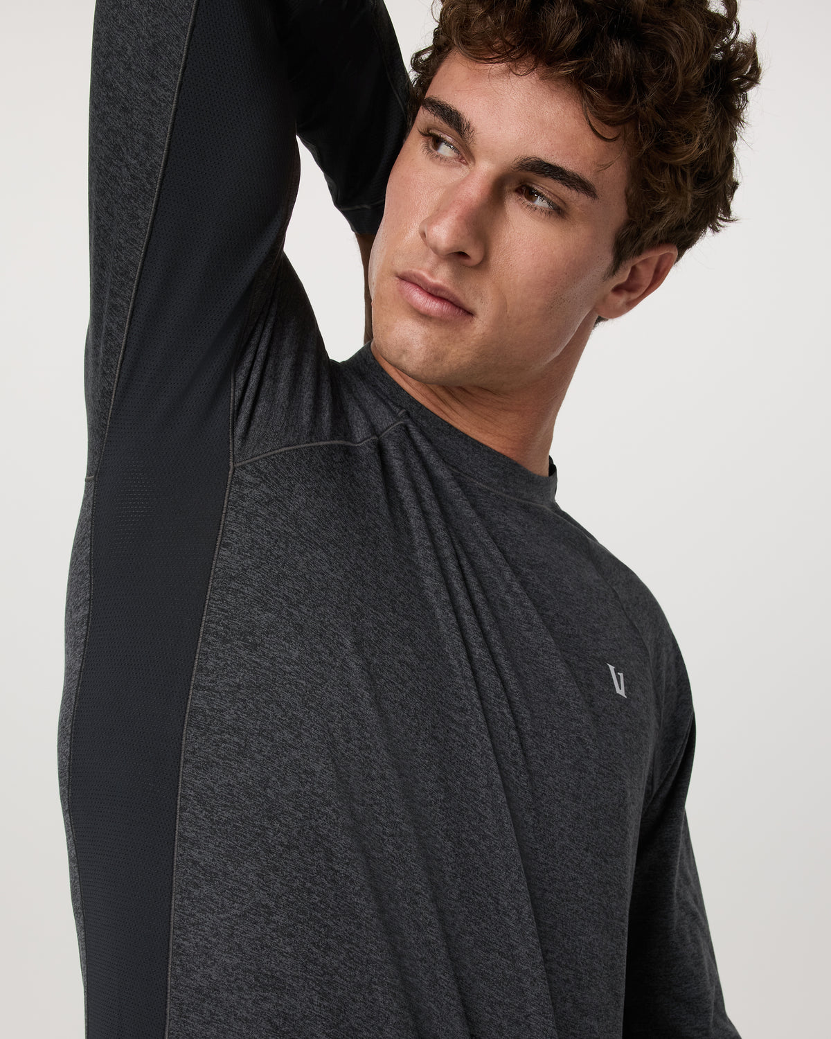 Long Sleeve Ponto Hybrid Baselayer Charcoal Heather | Vuori US