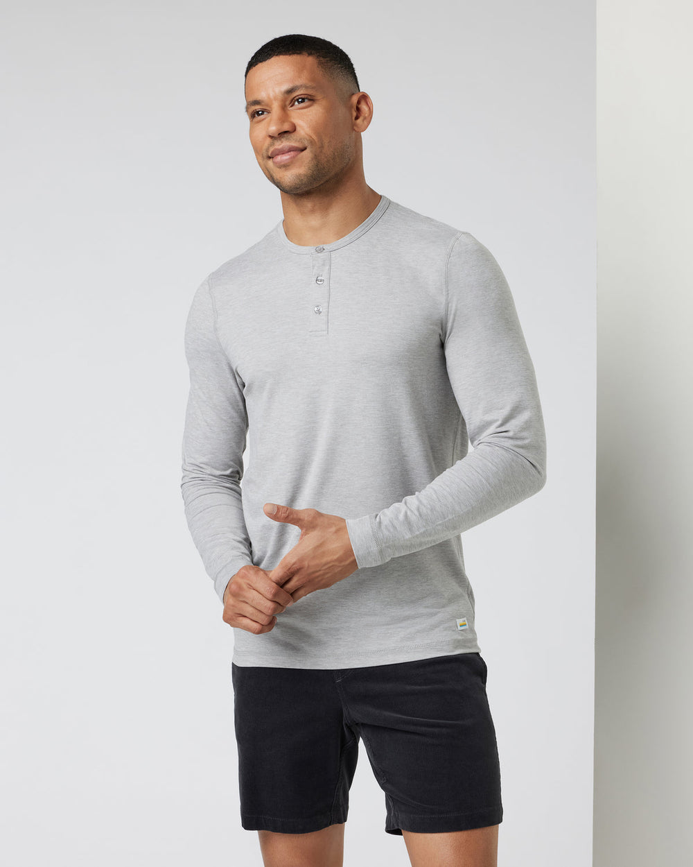 Long-Sleeve Ease Performance Henley Light Heather Grey | Vuori Sale