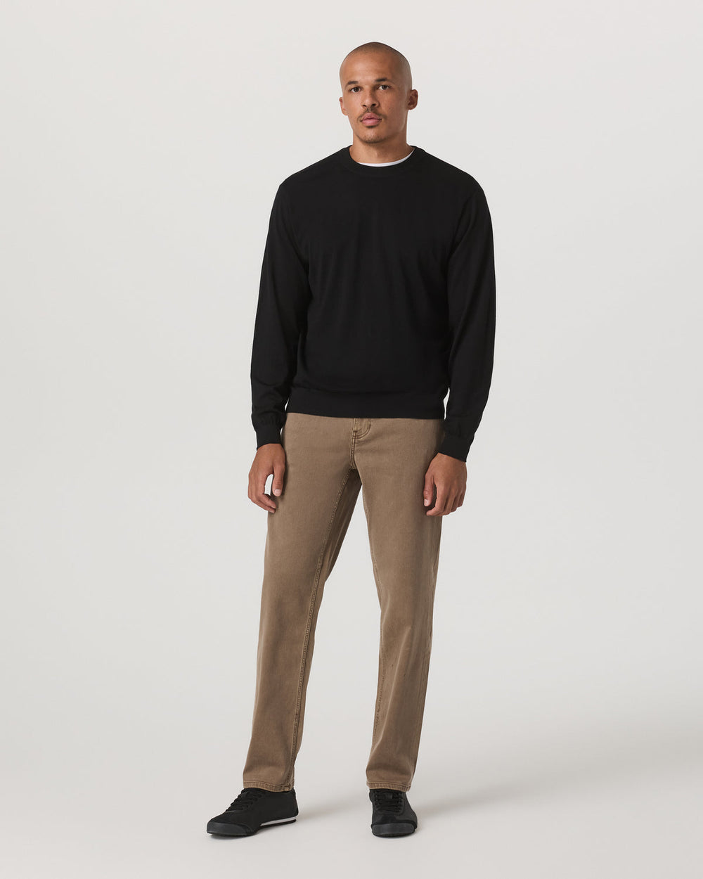 Merino Fine Gauge Wool Sweater Men's Black Sweater | Vuori Online