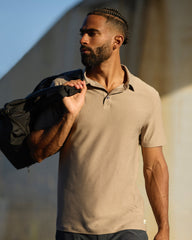 Strato Tech Polo Men's Mocha Heather Polo | Vuori Outlet