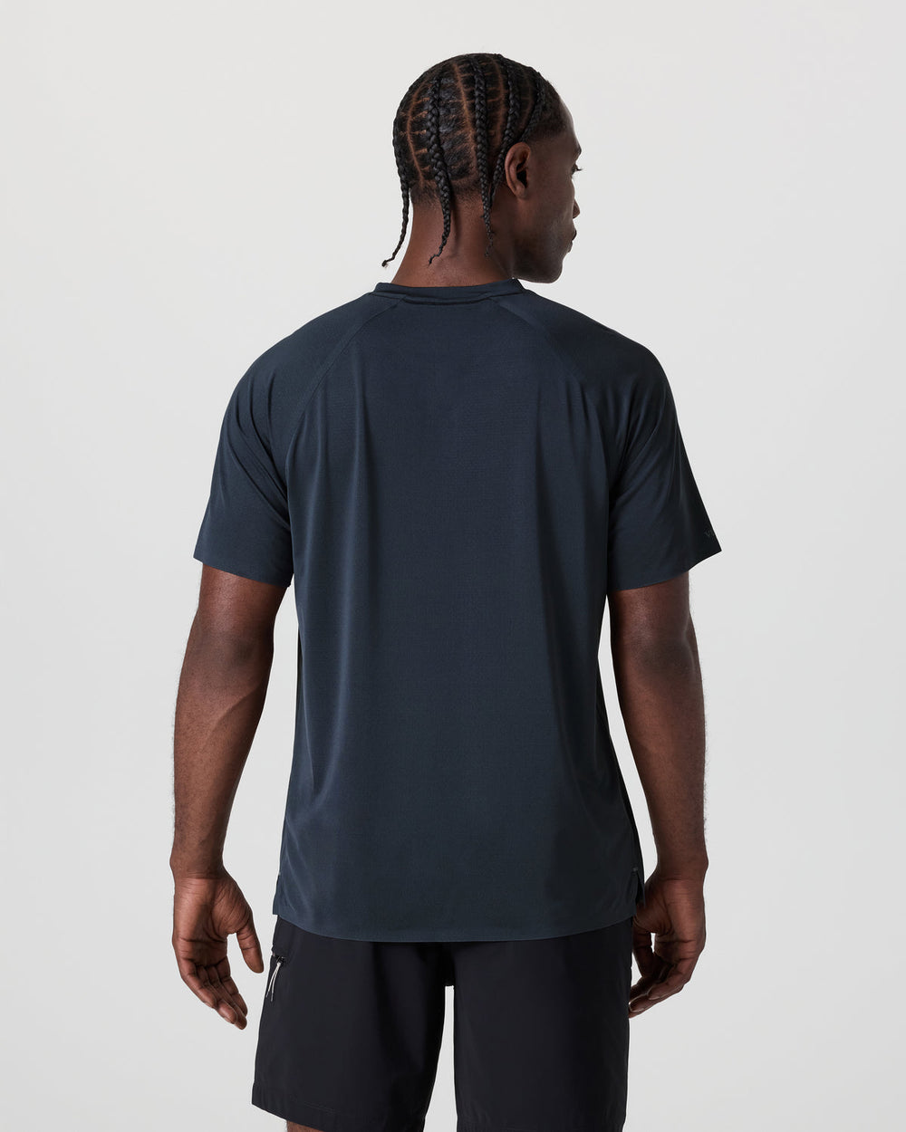 Short Sleeve Viewpoint Henley Navy | Vuori Online