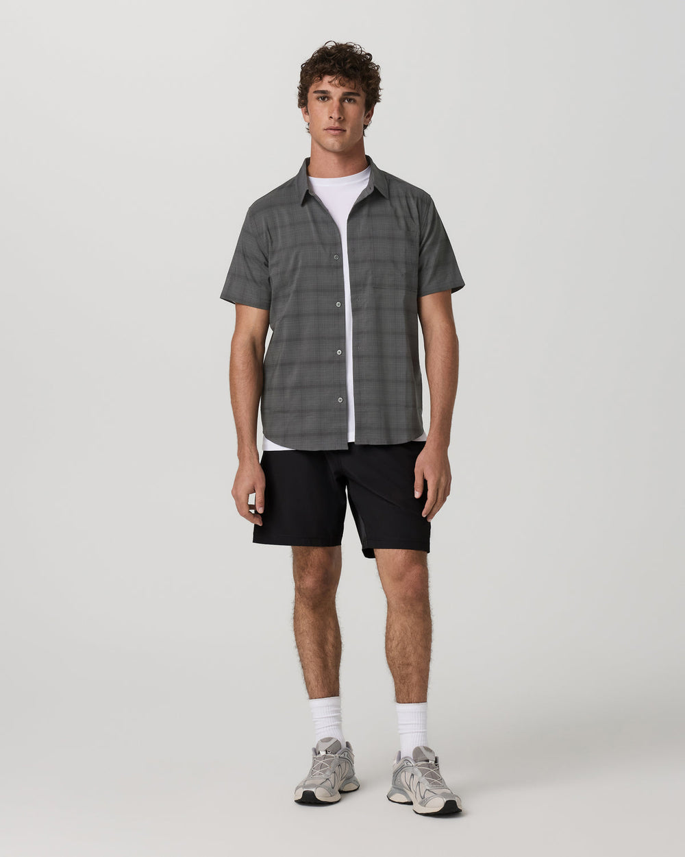 Men's Short Sleeve Plaid Button Down Shirt Dark Pewter | Vuori