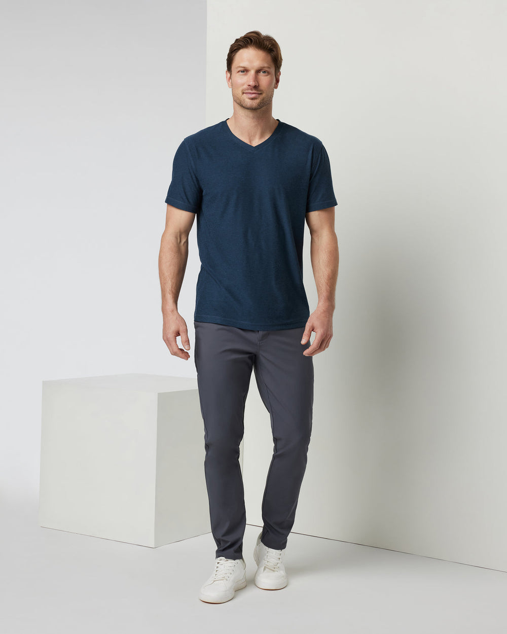 Strato Tech V-Neck Men's Navy Workout Shirt | Vuori Online