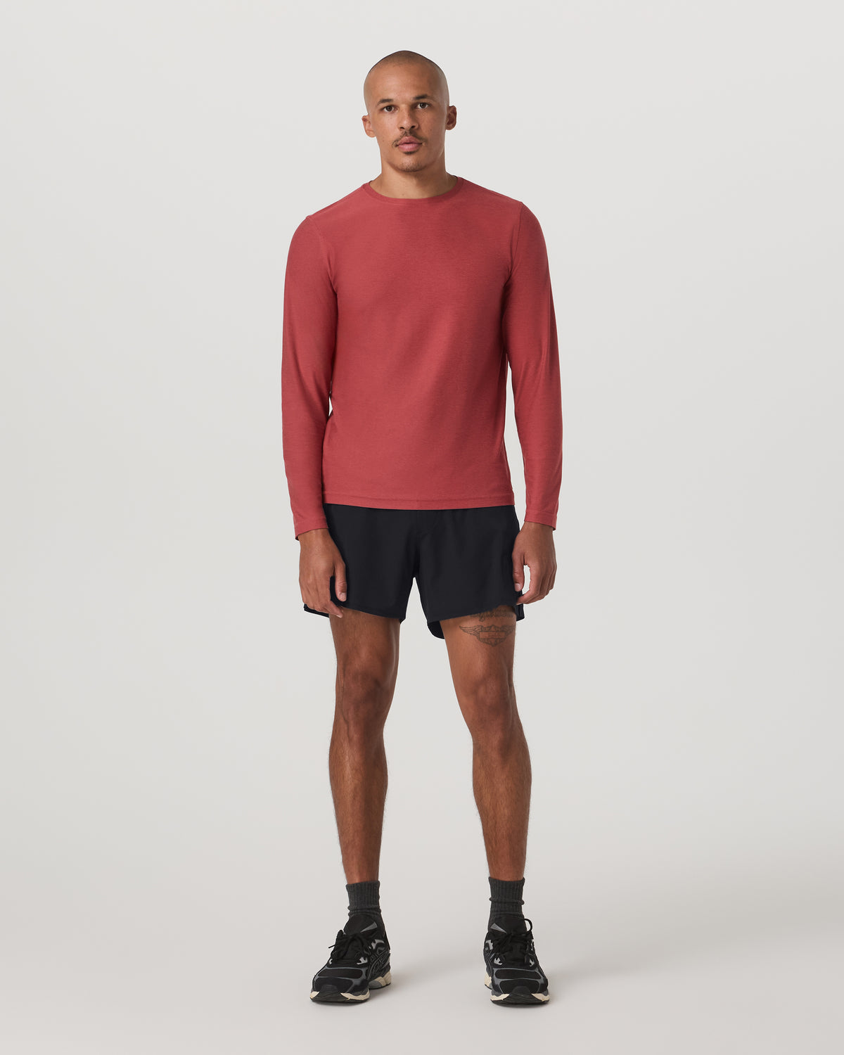 Long Sleeve Strato Tech Tee Fire Heather Workout Shirt | Vuori Sale