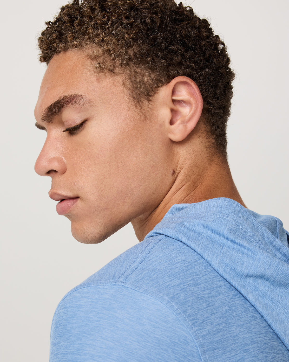 Strato Tech Hoodie Men's Isle Blue Heather Hoodie | Vuori US