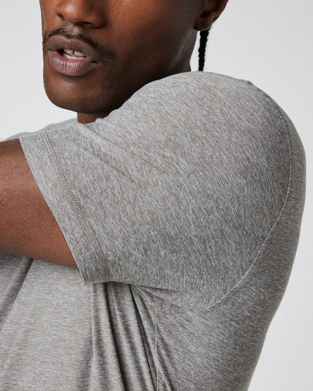 Strato Tech Tee Heather Grey Men's Tech Shirt | Vuori Clothing