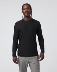 Long Sleeve Strato Tech Tee Men's Black Shirt | Vuori Sale