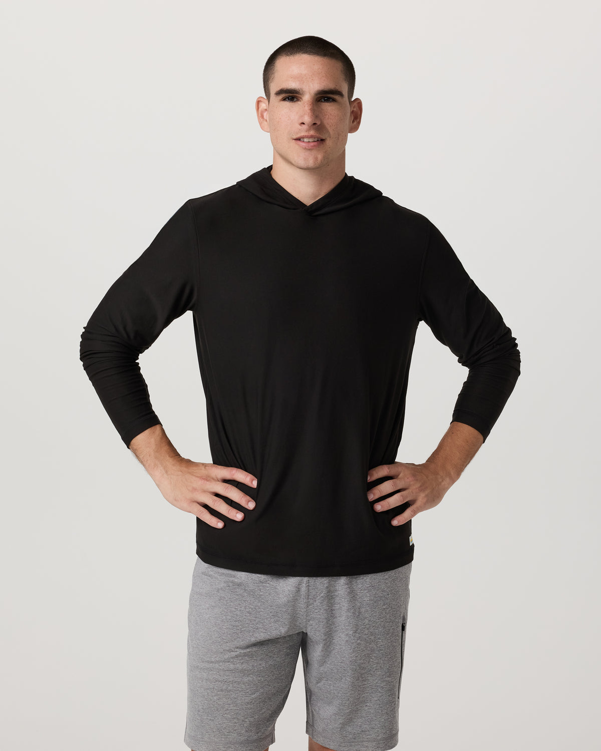 Strato Tech Hoodie Men's Black Long Sleeve Hoodie | Vuori