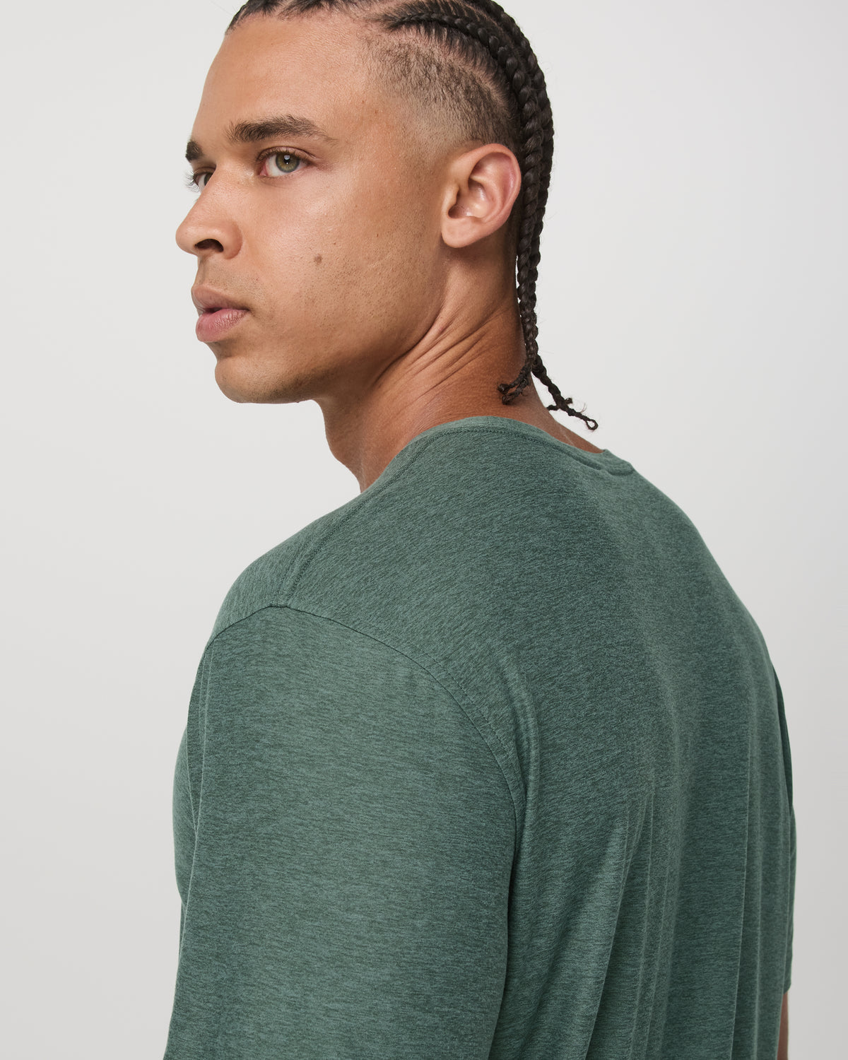 Short Sleeve Strato Tech Tee-Relaxed Fit Agate Green Heather | Vuori On sale